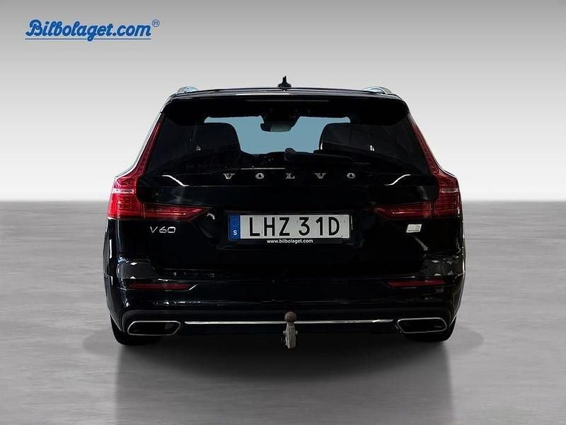 Begagnad Volvo V60 Inscription 344 HK (253 kW) 2022 Svart Kombi