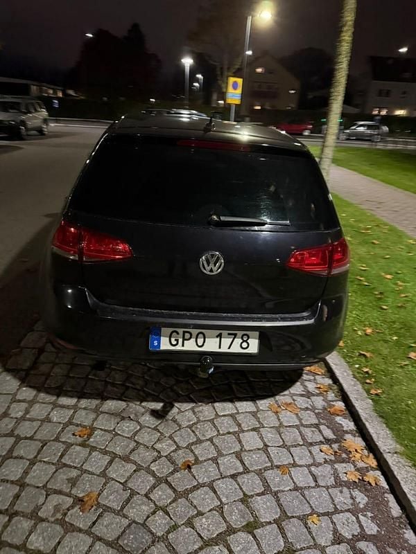 Begagnad VW Golf VII 105 HK (77 kW) 2015