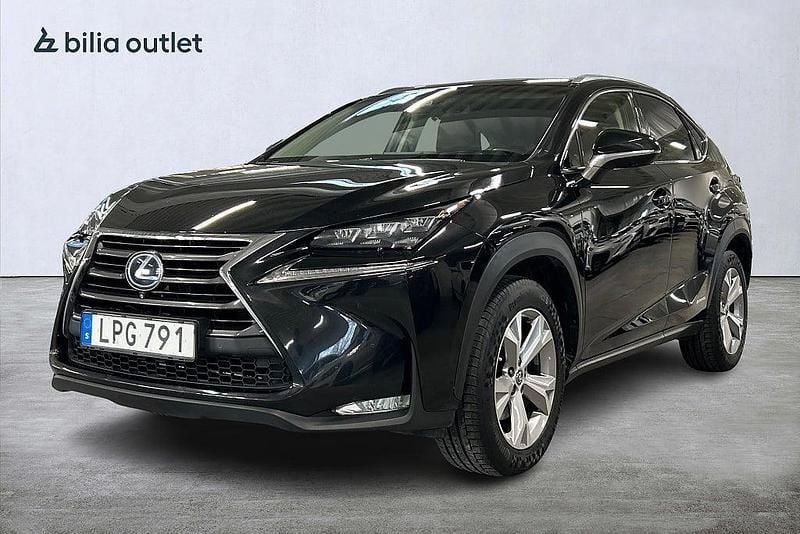 Svart Begagnad 2014 Lexus NX300h Executive Line SUV | 194 900 kr (Marknadspris) - Bild 1/3