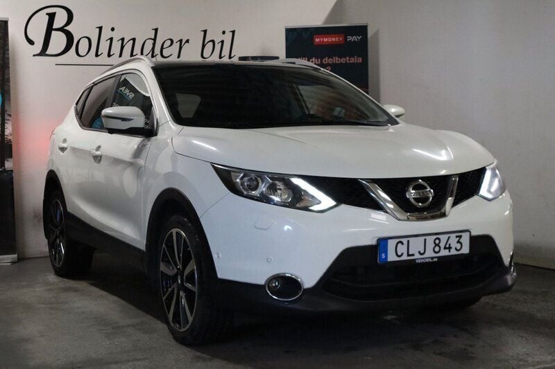Vit Begagnad 2015 Nissan Qashqai 360º SUV | 94 800 kr (Marknadspris) - Bild 1/4