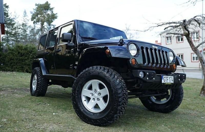Svart Begagnad 2008 Jeep Wrangler Unlimited SUV | 270 000 kr (Lite dyr) - Bild 1/4