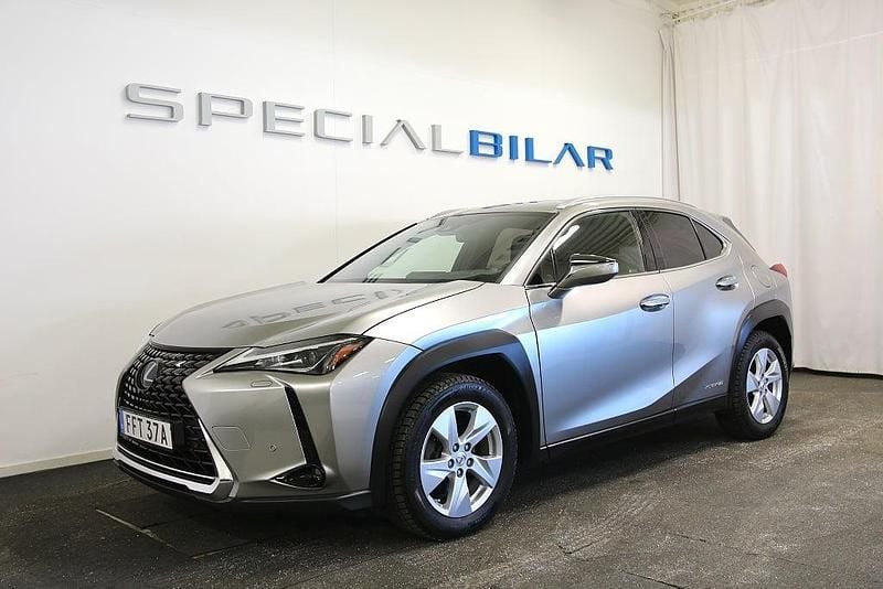 Begagnad Lexus UX 250h 184 HK (135 kW) 2019 Ljusgrå SUV
