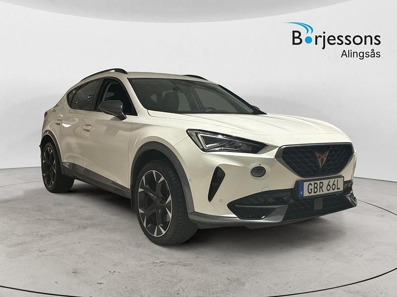 Vit Begagnad 2022 Cupra Formentor SUV | 249 800 kr (Marknadspris) - Bild 1/4