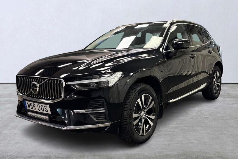 Svart Begagnad 2022 Volvo XC60 Core SUV | 405 000 kr (Superpris) - Bild 1/4