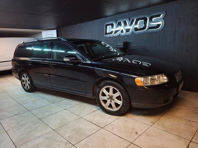 Begagnad Volvo V70 Kinetic 170 HK (125 kW) 2006 Svart Kombi