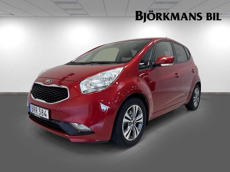 Röd Begagnad 2016 Kia Venga Halvkombi | 149 900 kr (Lite dyr) - Bild 1/4