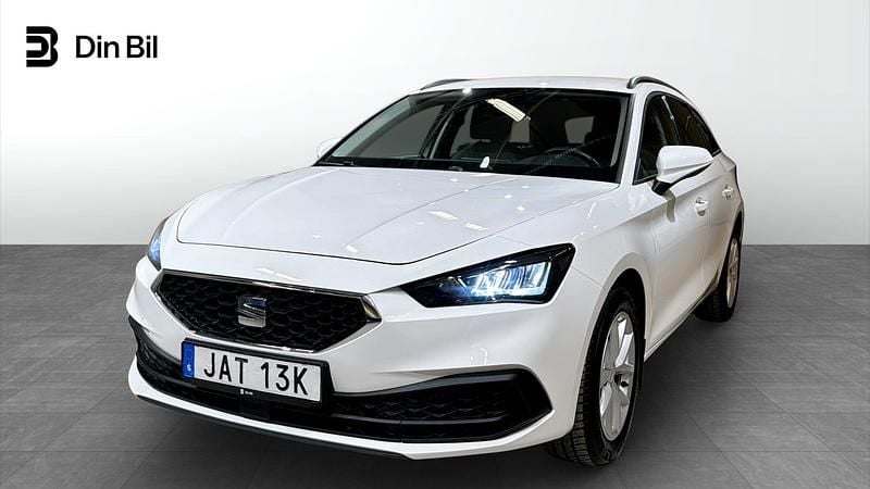 Begagnad Seat Leon Style 110 HK (80 kW) 2024 Candy white Kombi