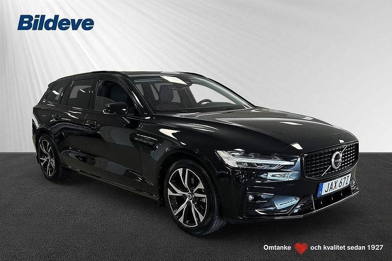 Svart Begagnad 2024 Volvo V60 Plus Kombi | 399 900 kr (Bra pris) - Bild 1/4