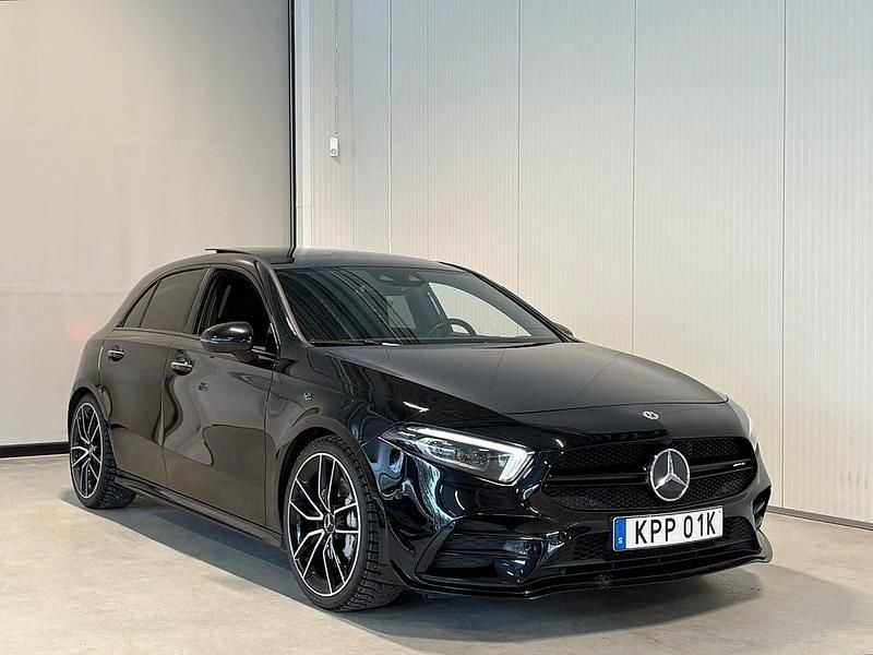 Begagnad Mercedes A35 AMG AMG 306 HK (225 kW) 2022 Svart Halvkombi