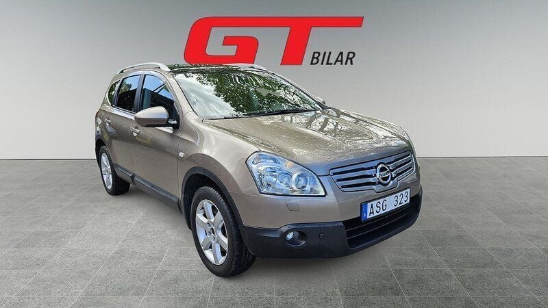 Ljusbrun (brun) Begagnad 2009 Nissan Qashqai +2 SUV | 64 900 kr (Marknadspris) - Bild 1/4