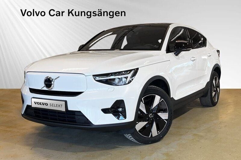 Vit Begagnad 2023 Volvo EC40 Plus SUV | 449 400 kr (Bra pris) - Bild 1/2