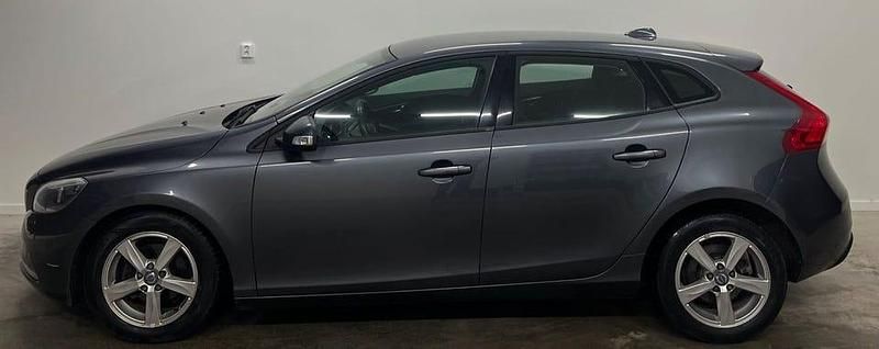 Begagnad Volvo V40 116 HK (85 kW) 2013 Grå Kombi