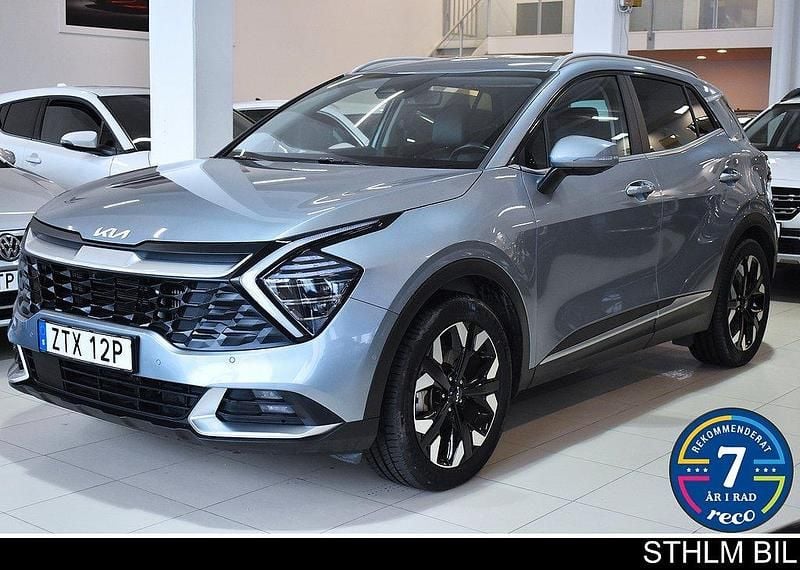 Grå Begagnad 2022 Kia Sportage 3 SUV | 349 000 kr (Superpris) - Bild 1/4