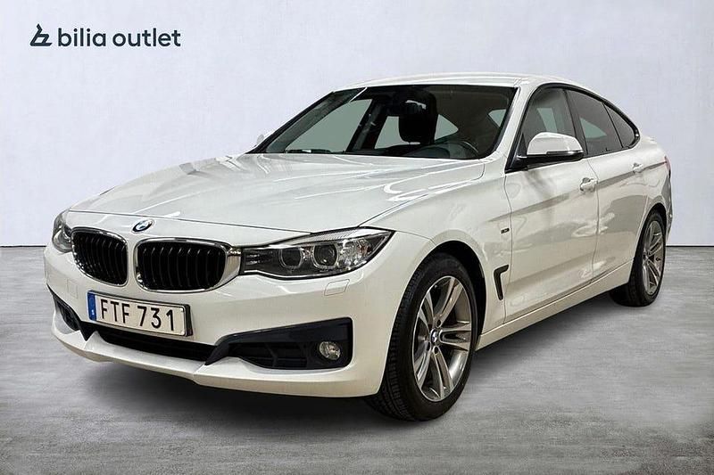 Vit Begagnad 2015 BMW 320 Gran Turismo Sport Line Sedan | 119 900 kr (Marknadspris) - Bild 1/3