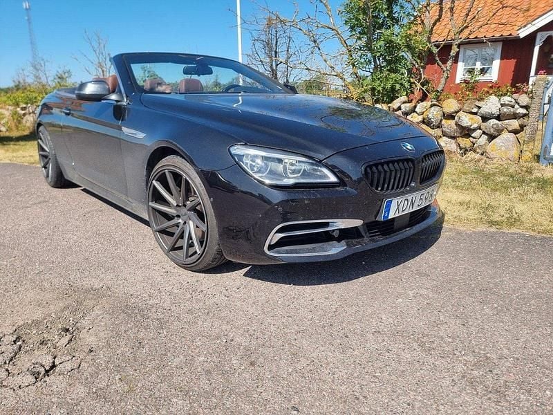 Svart Begagnad 2015 BMW 640 Cabriolet Cab | 309 000 kr - Bild 1/4