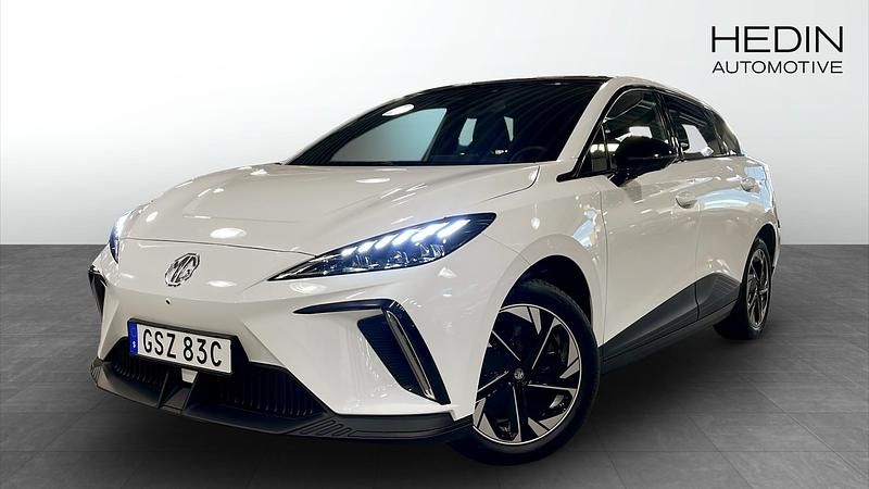 Begagnad MG MG4 EV 150 kW (204 HK) 2022 Vit Halvkombi
