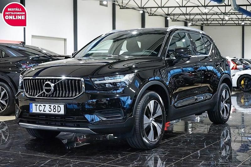 Svart Begagnad 2021 Volvo XC40 Inscription SUV | 339 499 kr (Bra pris) - Bild 1/4