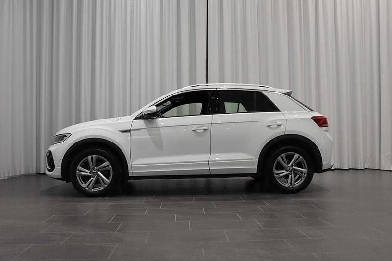 Begagnad VW T-Roc R-line 150 HK (110 kW) 2024 Pure white SUV