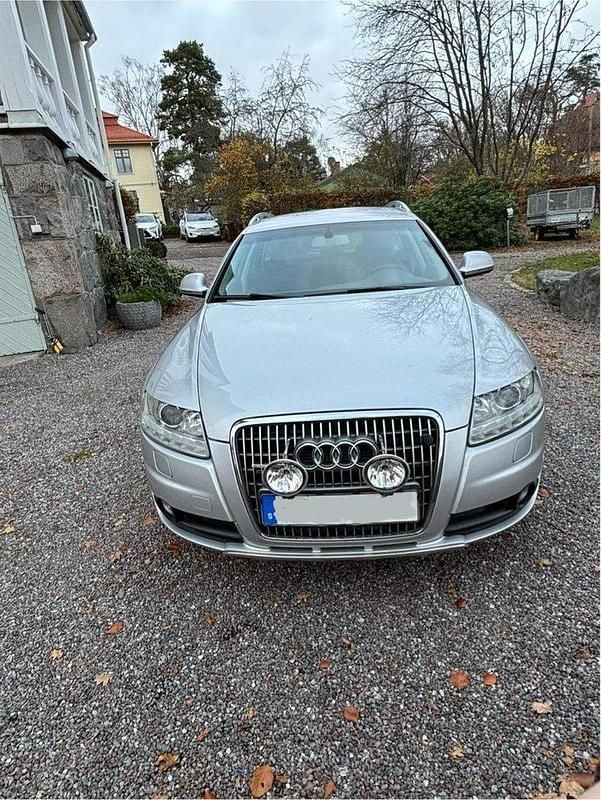 Silver Begagnad 2010 Audi A6 Allroad Kombi | 99 000 kr (Lite dyr) - Bild 1/4
