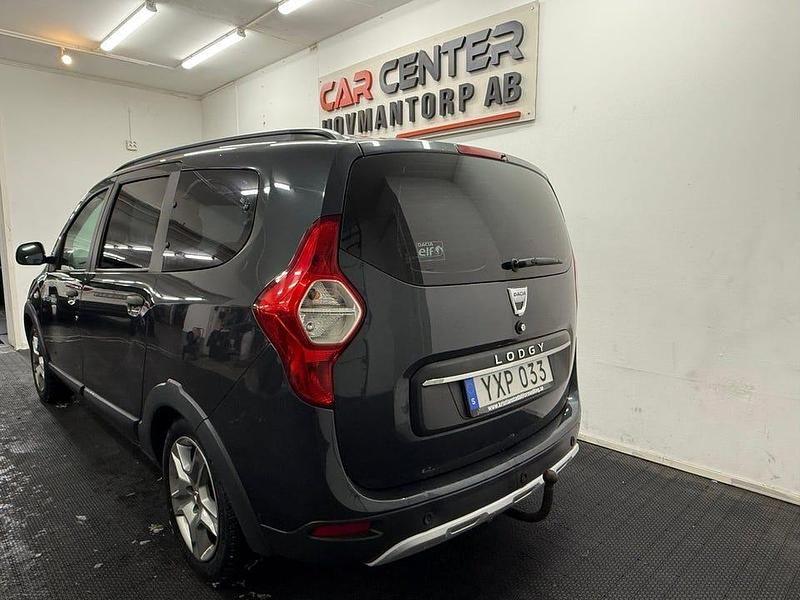Begagnad Dacia Lodgy Stepway 116 HK (85 kW) 2017 Grå Minibuss