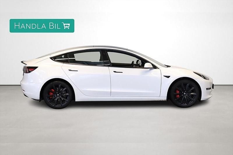 Begagnad Tesla Model 3 Performance 461 kW (627 HK) 2023 Vit Sedan
