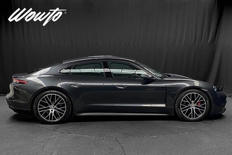 Begagnad Porsche Taycan 4S 360 kW (490 HK) 2021 Grå Sedan