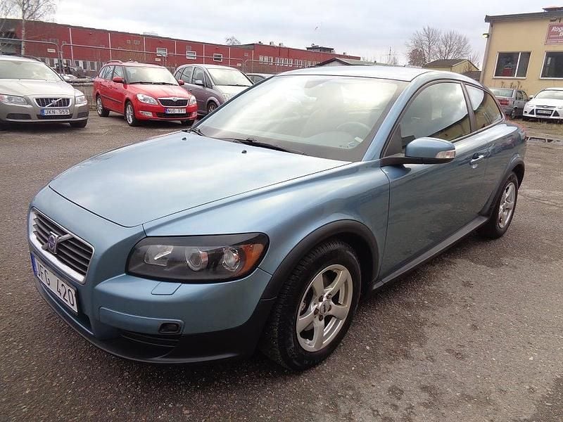Blå Begagnad 2009 Volvo C30 Kinetic Halvkombi | 39 900 kr (Bra pris) - Bild 1/4