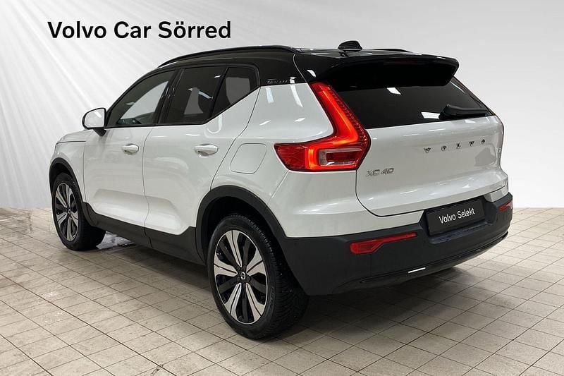 Begagnad Volvo XC40 Single Motor 175 kW (238 HK) 2022 Vit SUV