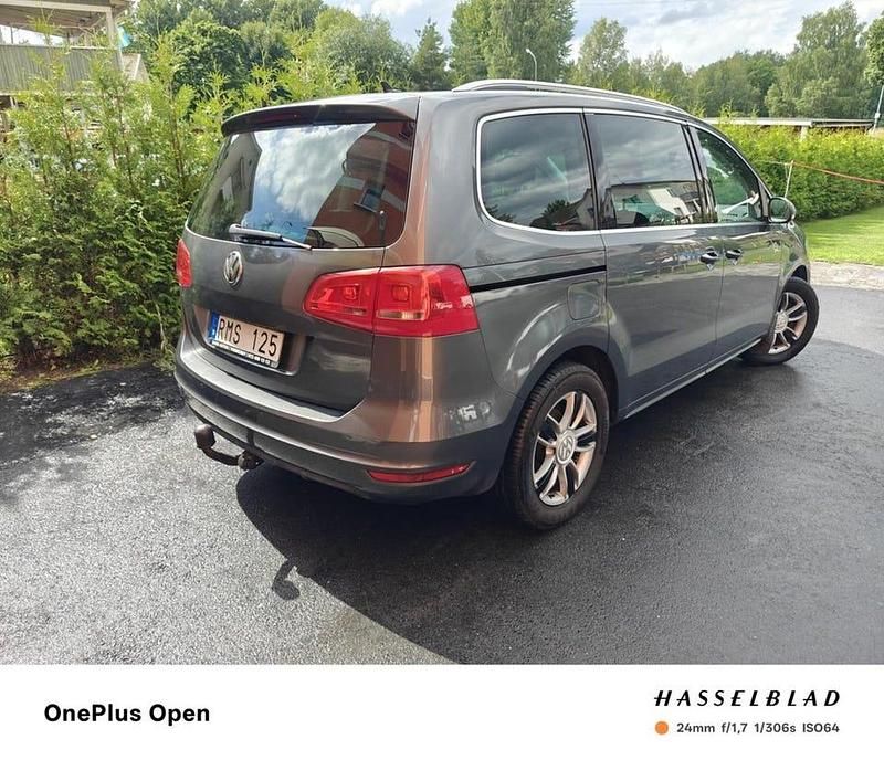 Begagnad VW Sharan 141 HK (103 kW) 2013 Grå Minibuss