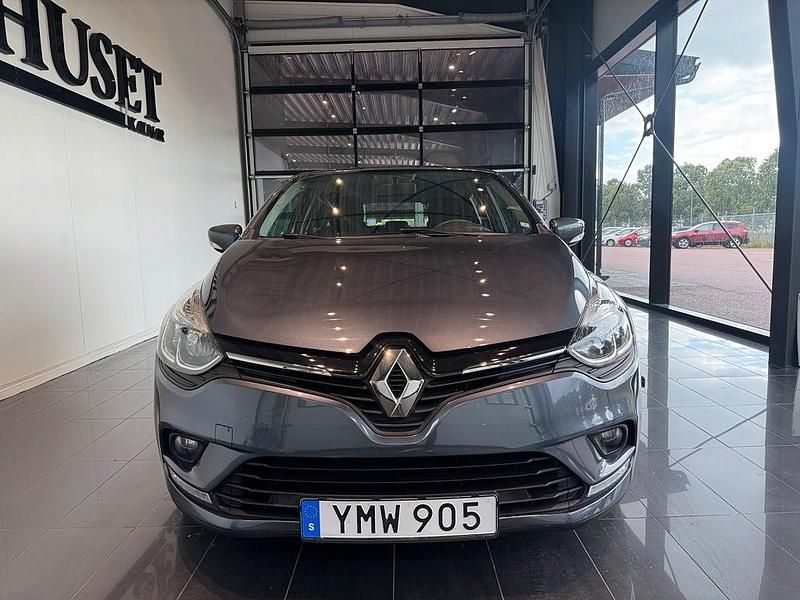 Begagnad Renault Clio IV Expression 74 HK (54 kW) 2017 Grå Halvkombi