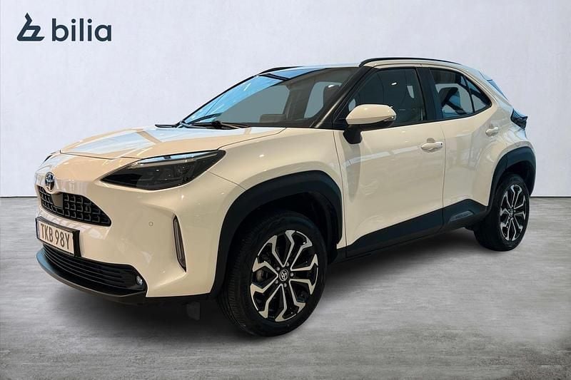Begagnad Toyota Yaris Hybrid Active 117 HK (86 kW) 2023 Vit
