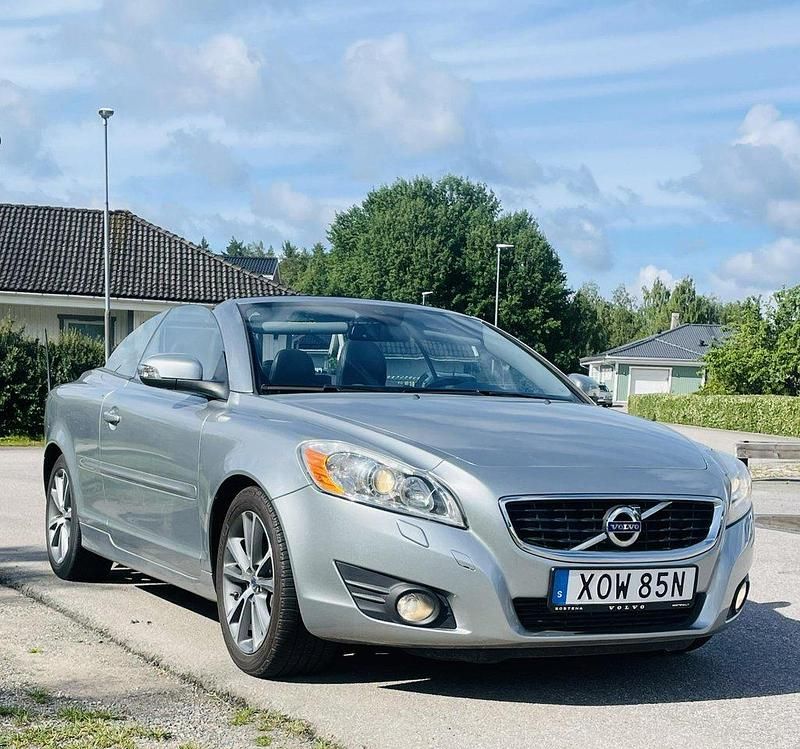 Grå Begagnad 2012 Volvo C70 Cab | 179 000 kr - Bild 1/1