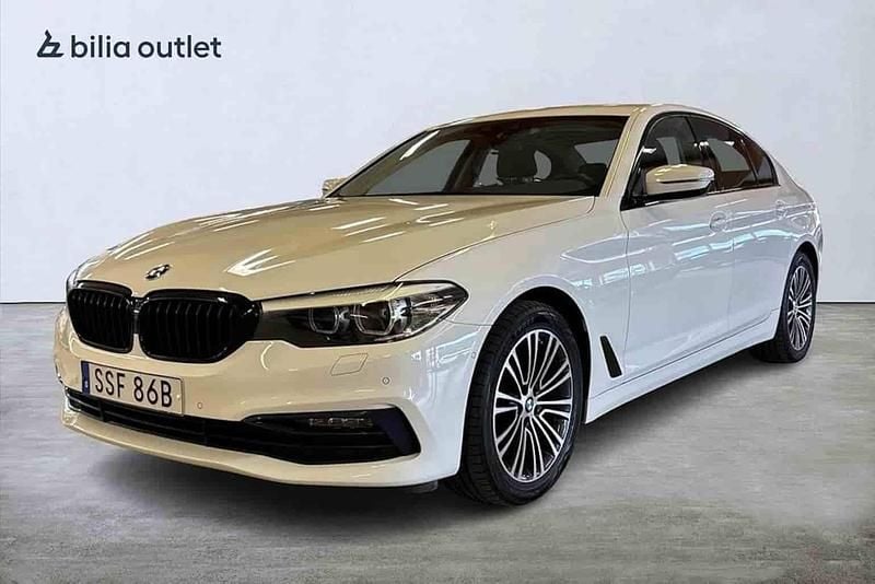 Vit Begagnad 2019 BMW 520 Sedan | 269 900 kr (Bra pris) - Bild 1/1