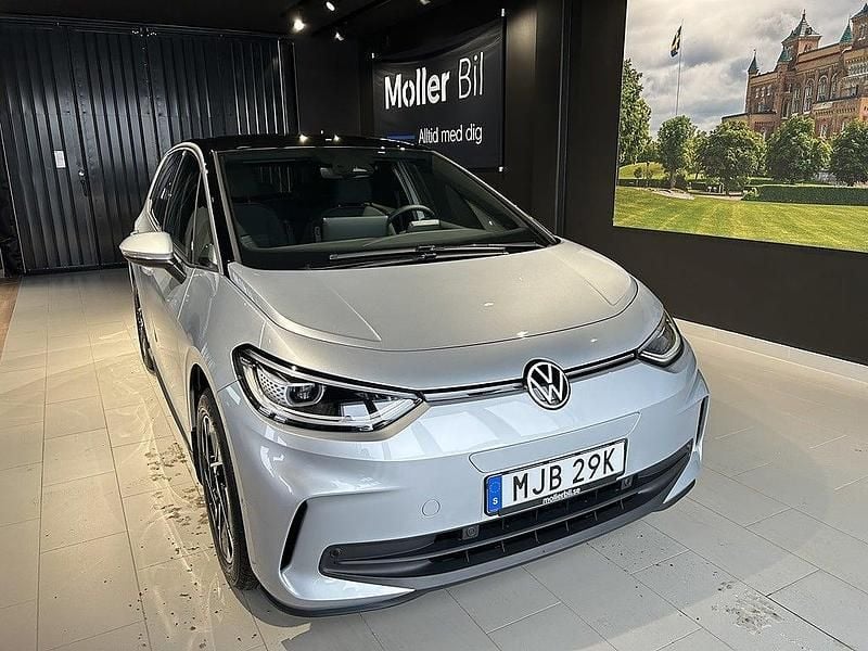 Ny VW ID.3 Pro Performance 239 kW (326 HK) 2026 Silver Halvkombi