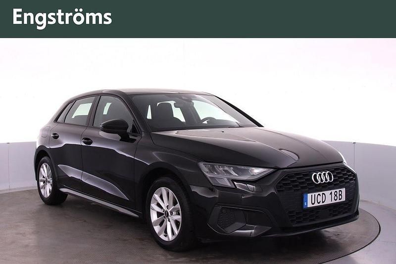 Svart Begagnad 2022 Audi A3 Proline Halvkombi | 249 000 kr (Marknadspris) - Bild 1/4