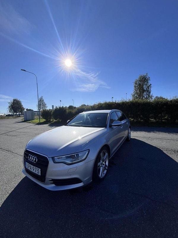Silver Begagnad 2012 Audi A6 Ambition Kombi | 125 000 kr (Bra pris) - Bild 1/4