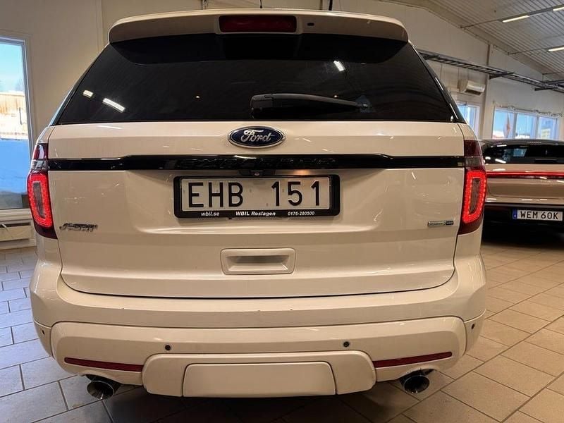 Begagnad Ford Explorer Sport 370 HK (272 kW) 2013 Vit SUV
