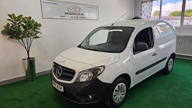 Vit Begagnad 2019 Mercedes Citan 109 Van | 119 900 kr (Lite dyr) - Bild 1/4