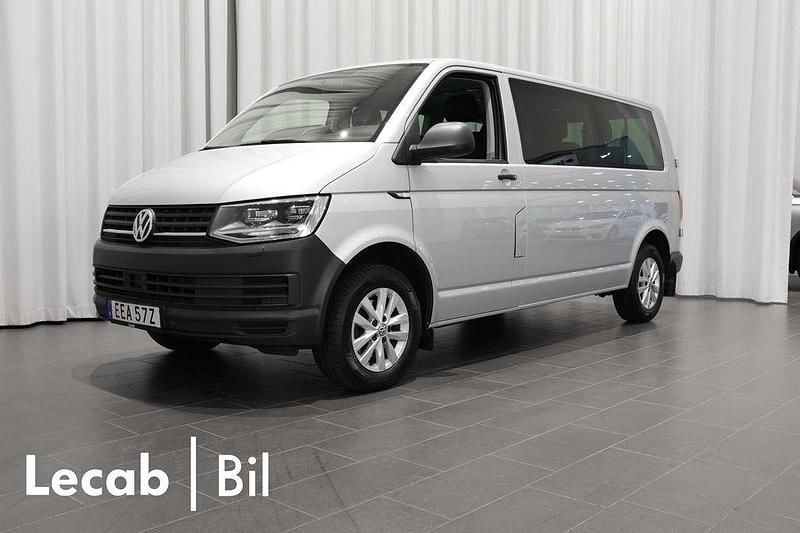 Silver (reflexsilver metallic) Begagnad 2019 VW Caravelle Minibuss | 314 500 kr (Superpris) - Bild 1/4