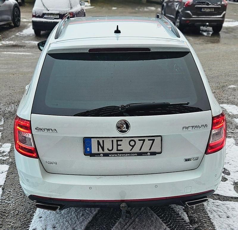 Begagnad Skoda Octavia RS 184 HK (135 kW) 2016 Kombi