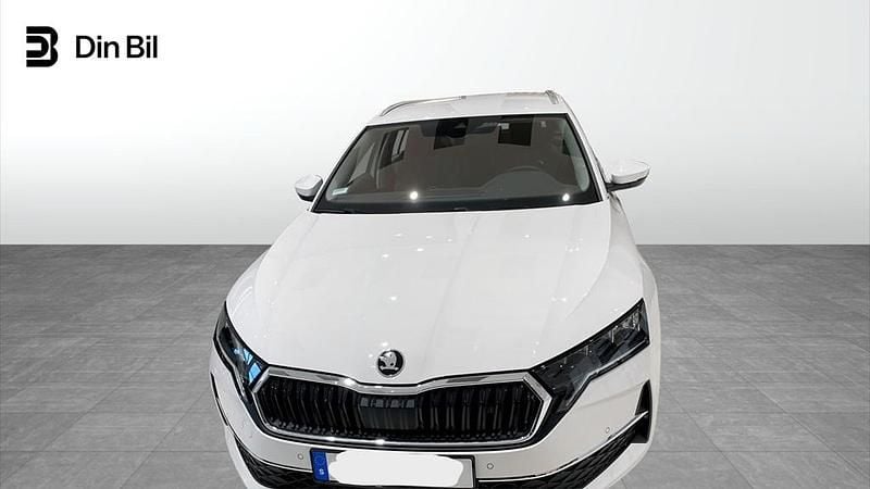 Ny Skoda Octavia 2026 Vit Kombi
