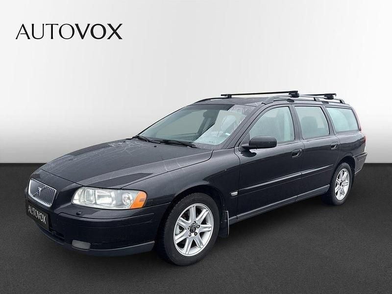 Svart Begagnad 2005 Volvo V70 Kinetic Kombi | 24 900 kr (Marknadspris) - Bild 1/4