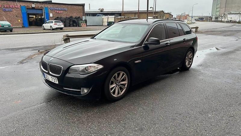 Begagnad BMW 520 M Sport 184 HK (135 kW) 2013 Silver Kombi
