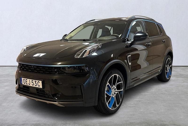 Svart Begagnad 2022 Lynk & Co 01 SUV | 279 900 kr (Marknadspris) - Bild 1/4