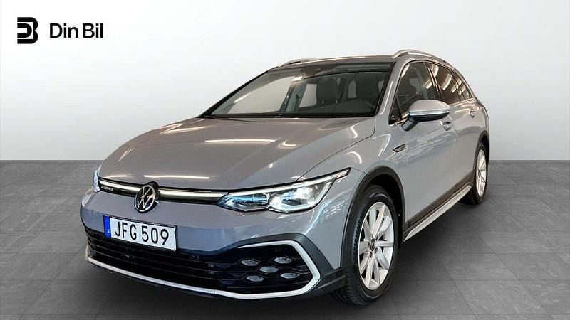Grå Begagnad 2022 VW Golf Alltrack Kombi | 349 900 kr (Lite dyr) - Bild 1/4