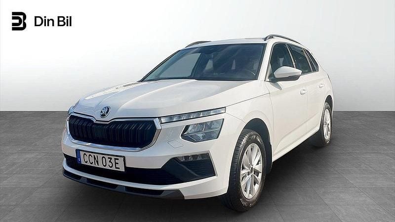 Vit Begagnad 2024 Skoda Kamiq Selection SUV | 269 900 kr (Marknadspris) - Bild 1/4