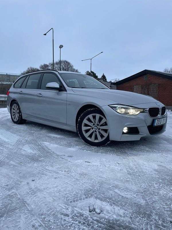 Begagnad BMW 320 M Sport 184 HK (135 kW) 2018 Kombi