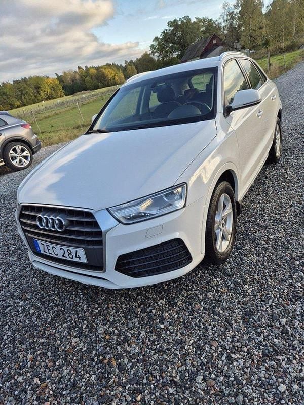 Vit Begagnad 2018 Audi Q3 SUV | 178 000 kr (Superpris) - Bild 1/4
