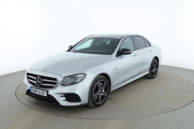 Silver Begagnad 2021 Mercedes E300 AMG line Sedan | 395 000 kr (Bra pris) - Bild 1/3