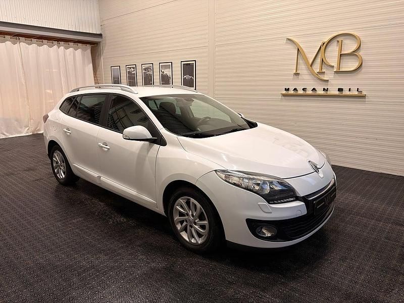 Begagnad Renault Mégane GrandTour 110 HK (80 kW) 2012 Vit Kombi